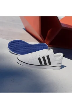 Sneakers bianche stile skate suola vulcanizzata Adidas Daily 3.0