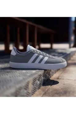 Sneakers grigie design T-Toe Adidas VL Court 3.0