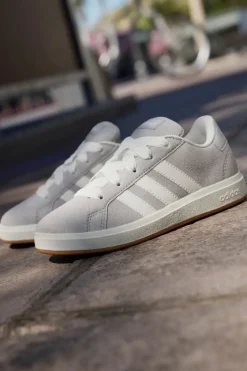 Sneakers grigie in suede con strisce bianche Adidas Grand Court 00s K