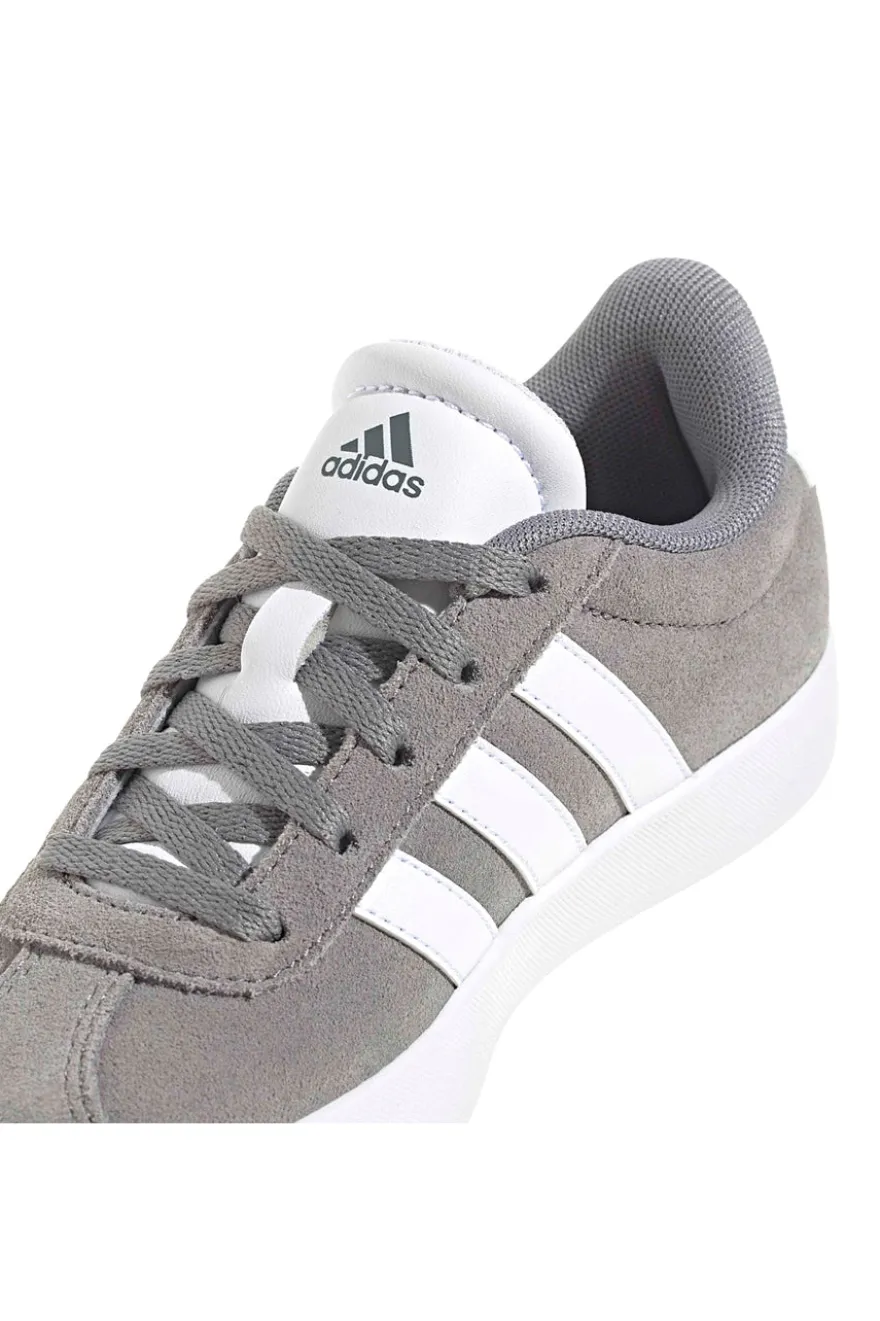 Sneakers grigie in suede con 3 strisce bianche Adidas VL Court 3.0 K
