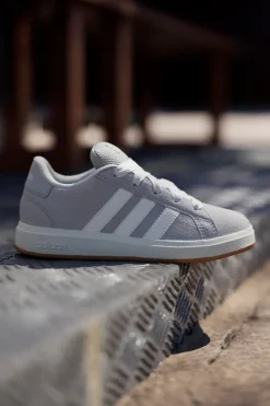 Sneakers Grigio in suede Adidas Grand Court 00s