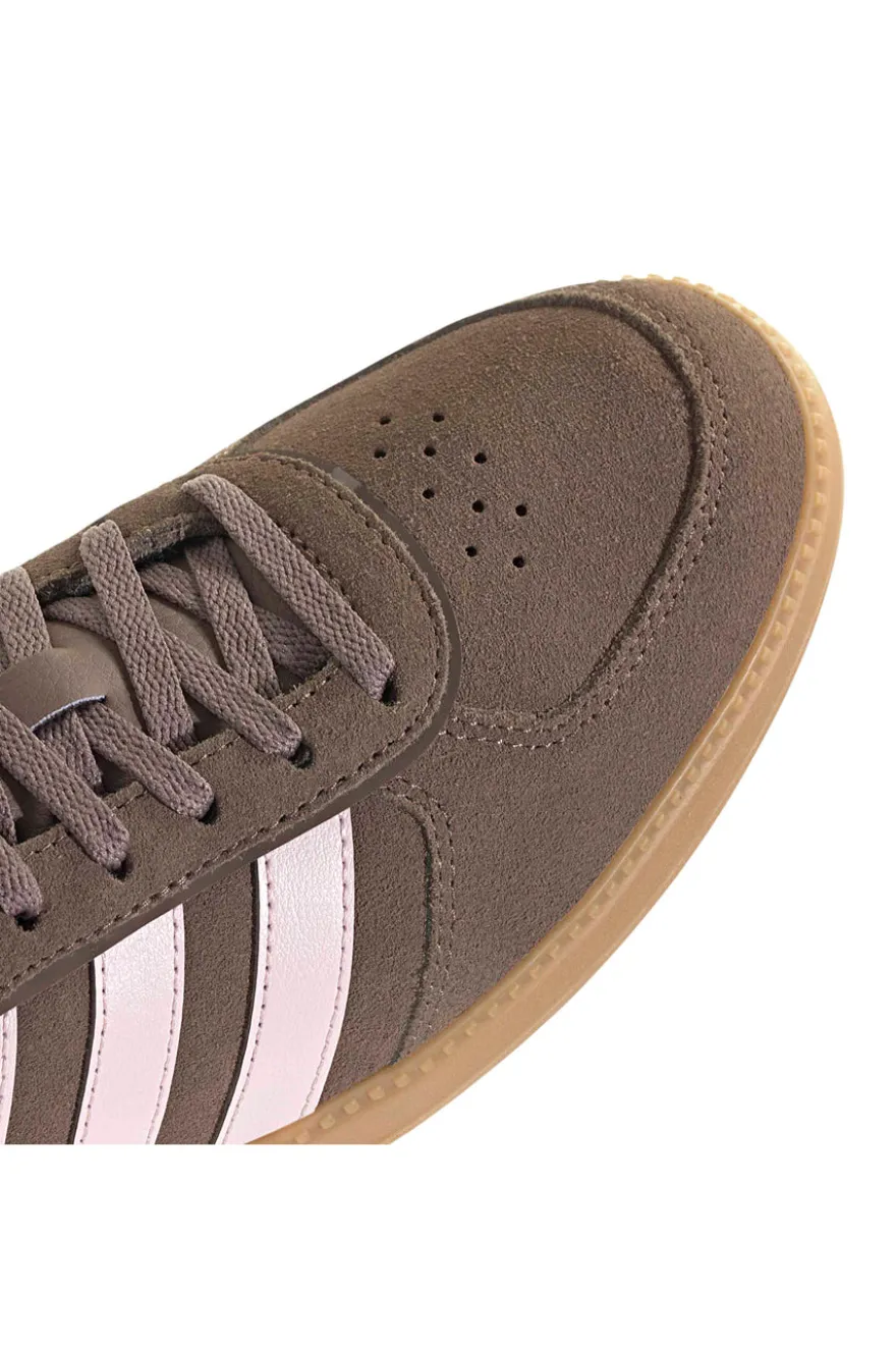 Sneakers marroni con strisce rosa e dettagli traforati Adidas Breaknet Sleek