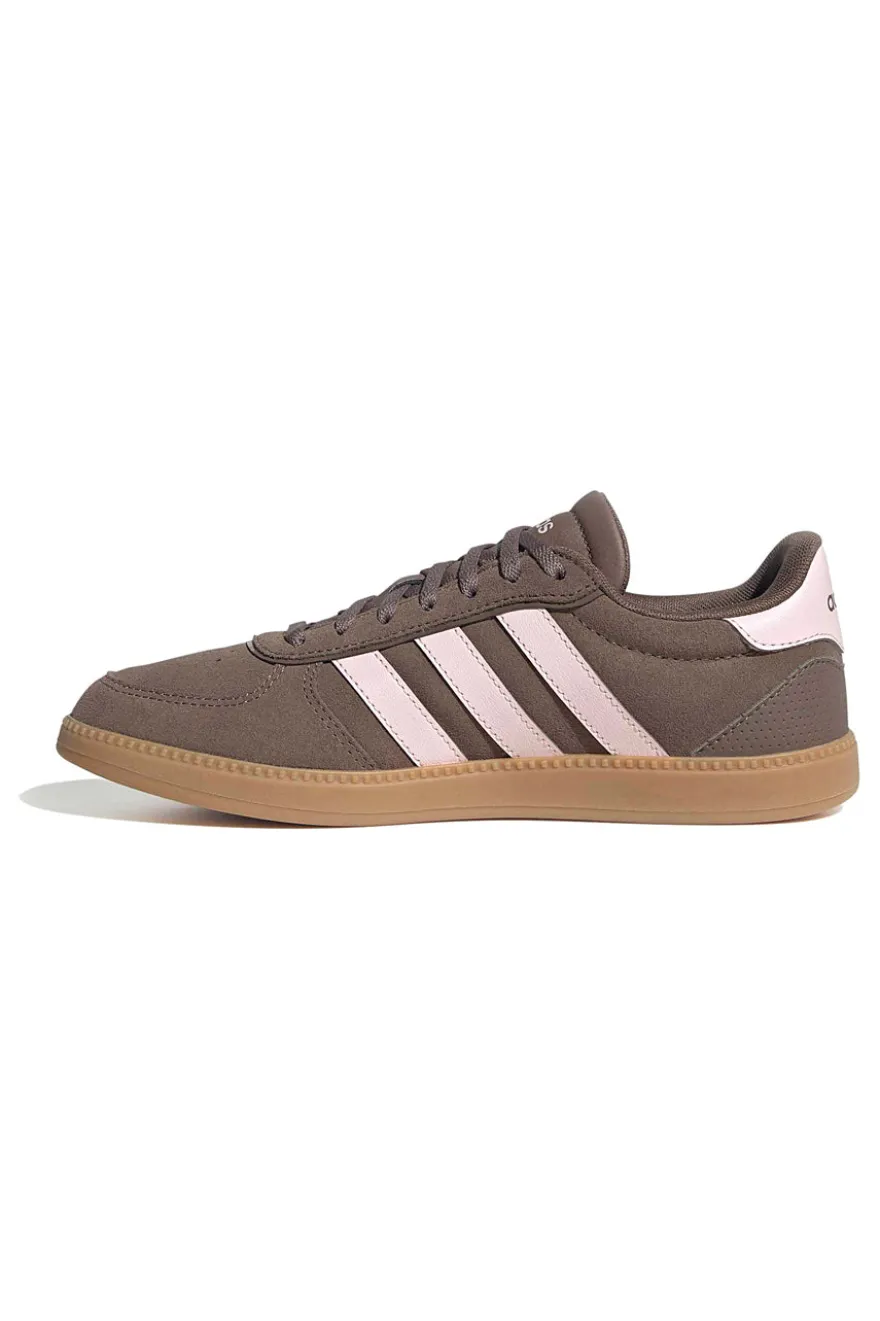 Sneakers marroni con strisce rosa e dettagli traforati Adidas Breaknet Sleek