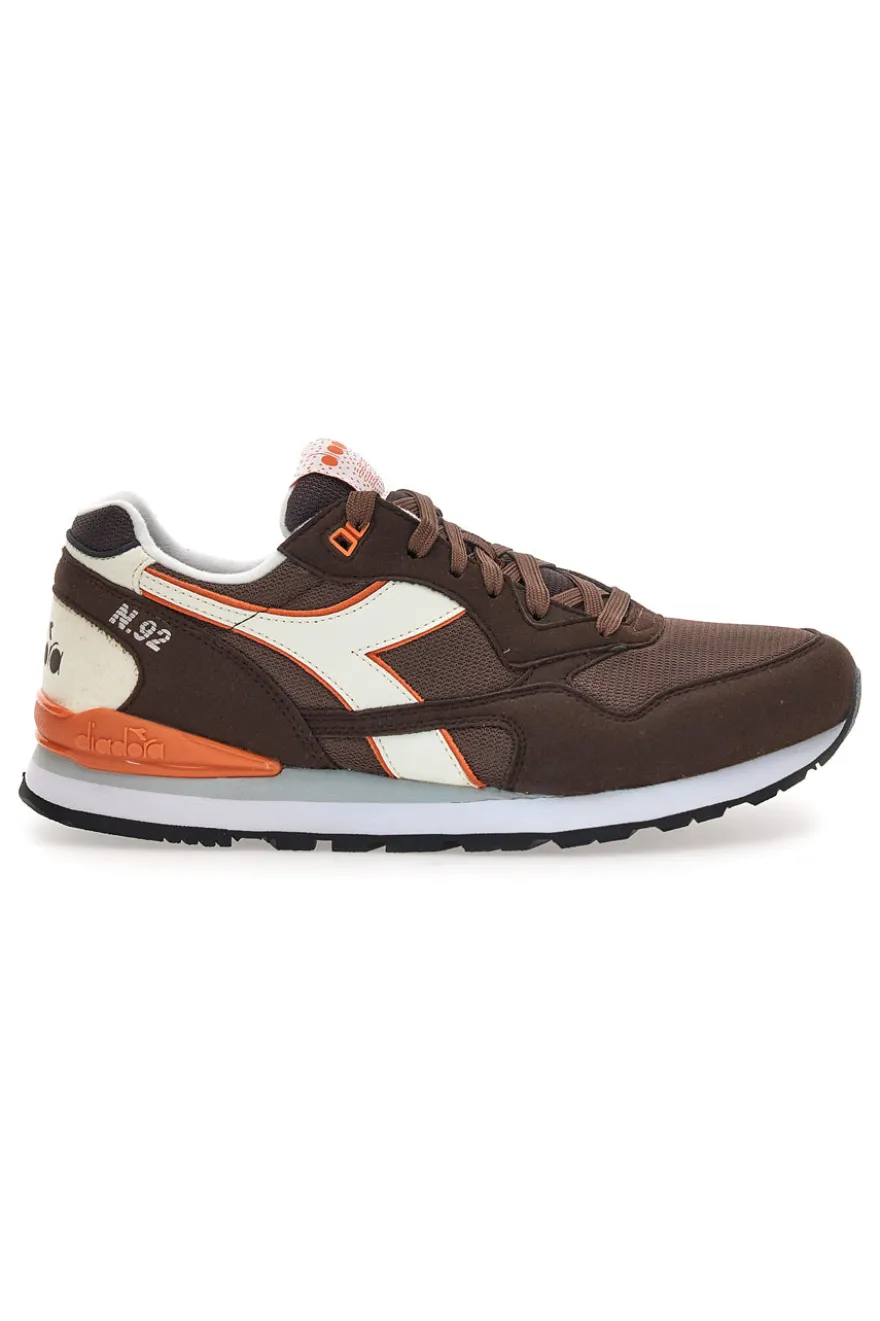 Sneakers marroni in tessuto con dettagli arancioni Diadora 183076 30045