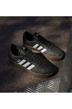Sneakers nere con dettagli bianchi suola in gomma Adidas Vl Court 3.0