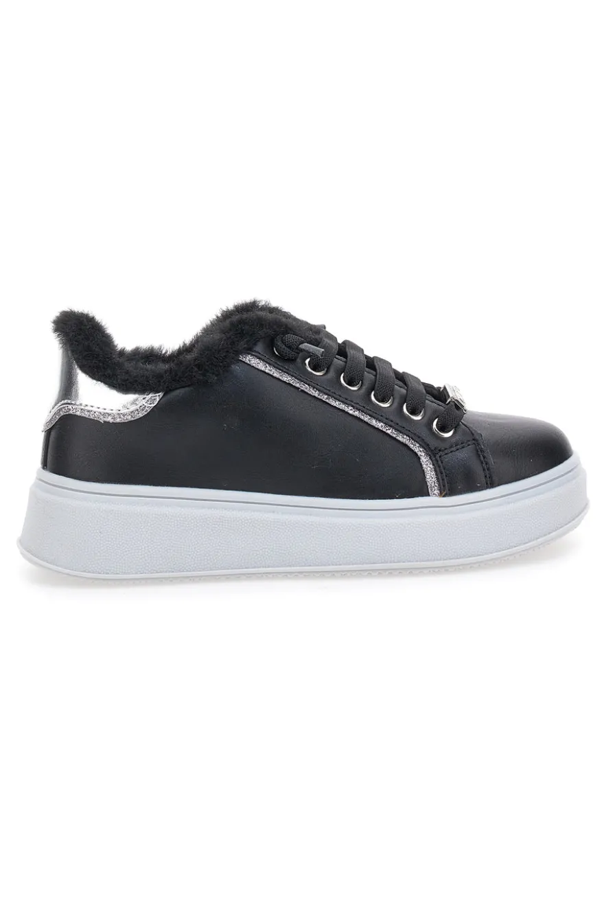 Sneakers nere con pelliccia e dettagli metallici Grazie Girl 153451