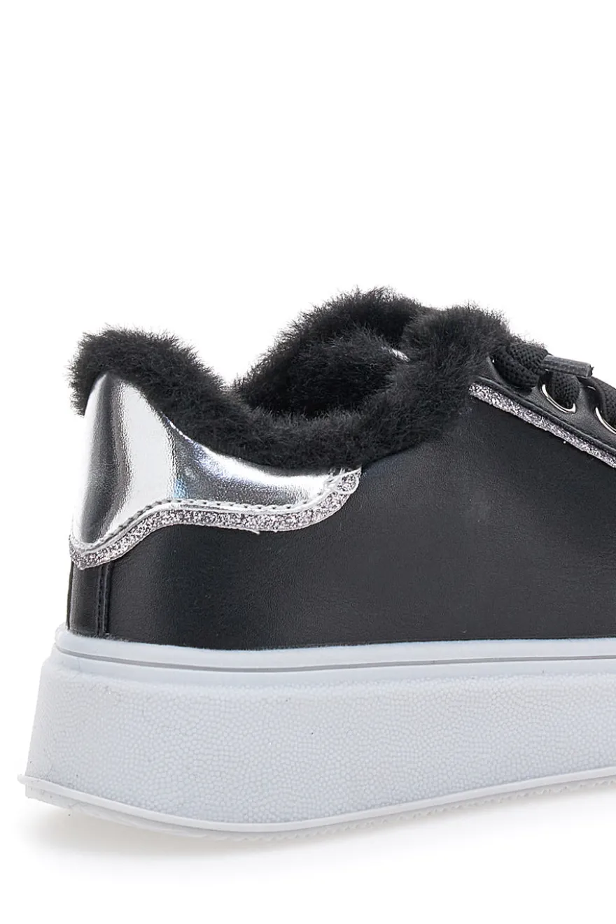 Sneakers nere con pelliccia e dettagli metallici Grazie Girl 153451