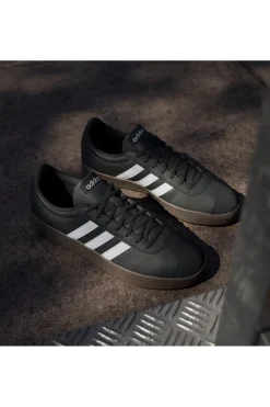 Sneakers nere con strisce bianche Adidas VL COURT BASE