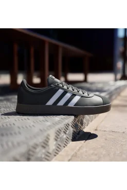 Sneakers nere con strisce bianche Adidas VL COURT BASE