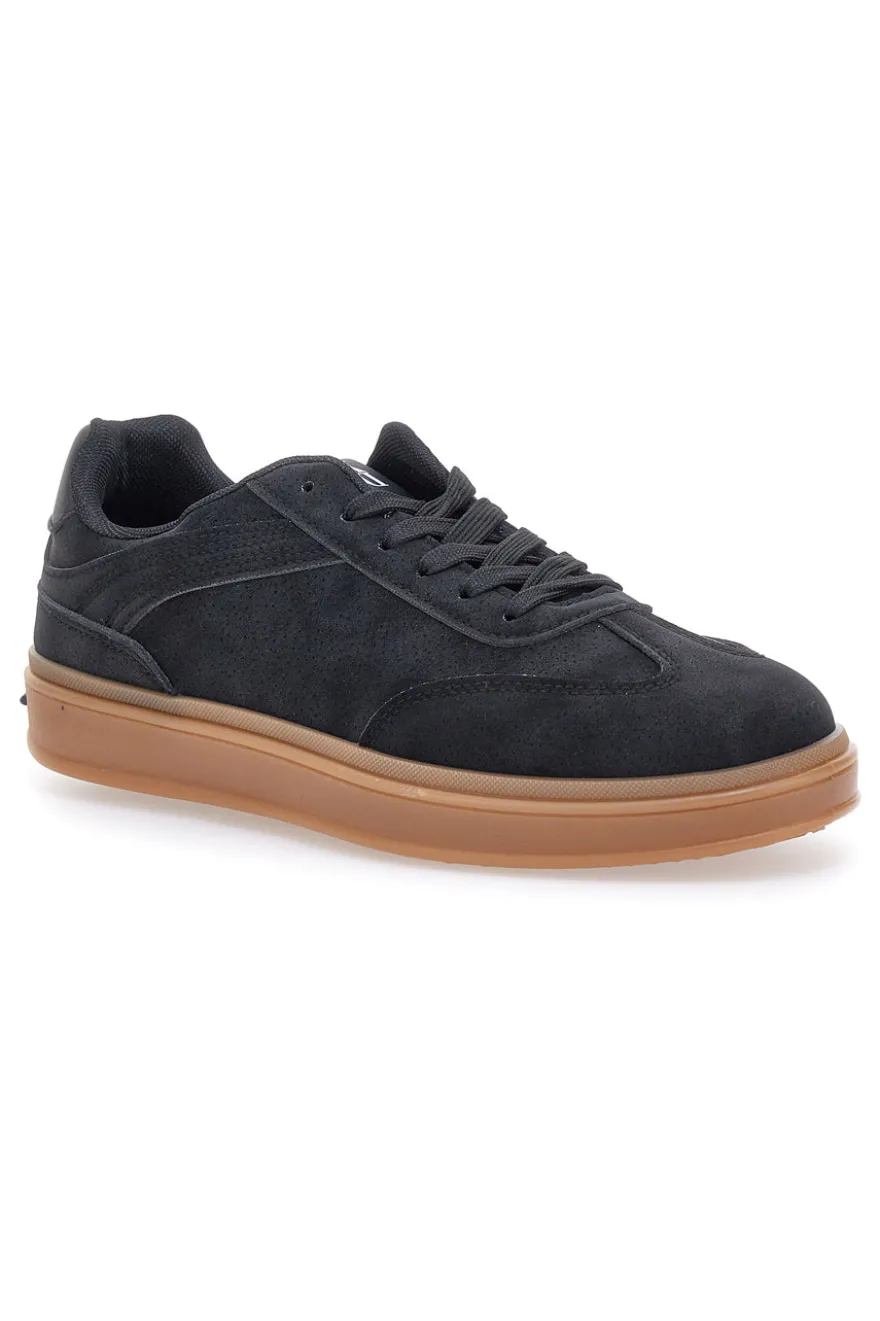 Sneakers nere con suola a contrasto Max Dillan GB2042