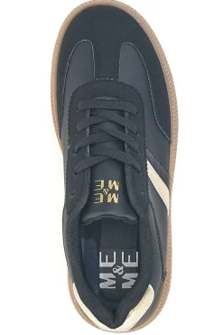 Sneakers nere con suola caramello e dettagli oro Me & Me GB2026
