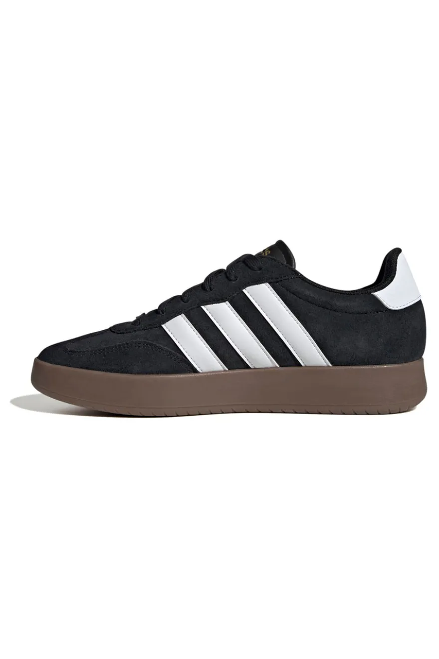 Sneakers nere con suola marrone e 3 strisce bianche Adidas Barreda