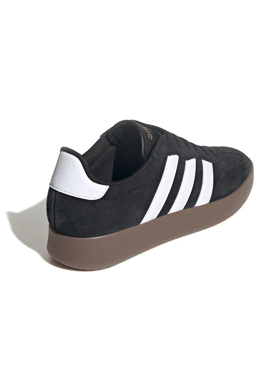 Sneakers nere con suola marrone e 3 strisce bianche Adidas Barreda