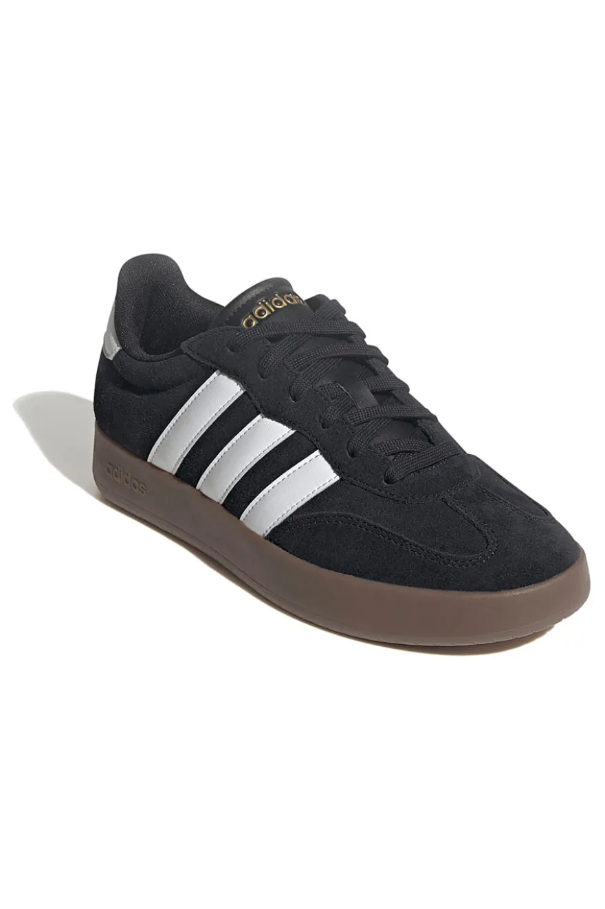 Sneakers nere con suola marrone e 3 strisce bianche Adidas Barreda