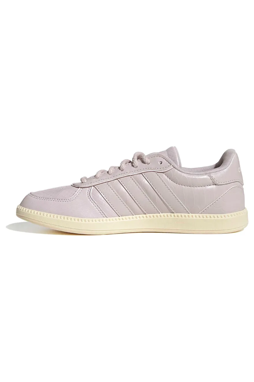 Sneakers rosa cipria effetto pelle con suola rialzata Adidas Breaknet Sleek