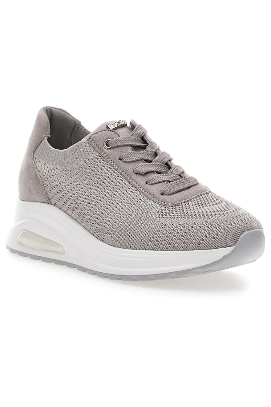 Sneakers tortora in tessuto traspirante con zeppa Inblu 485IN
