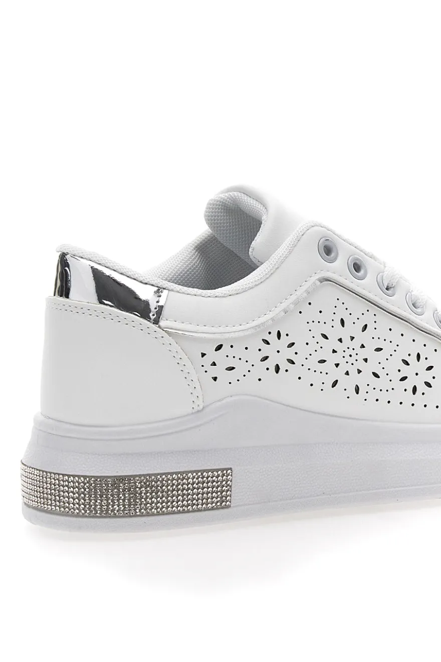 Sneakers traforate bianche con dettaglio argento CAFE' COST BK2440