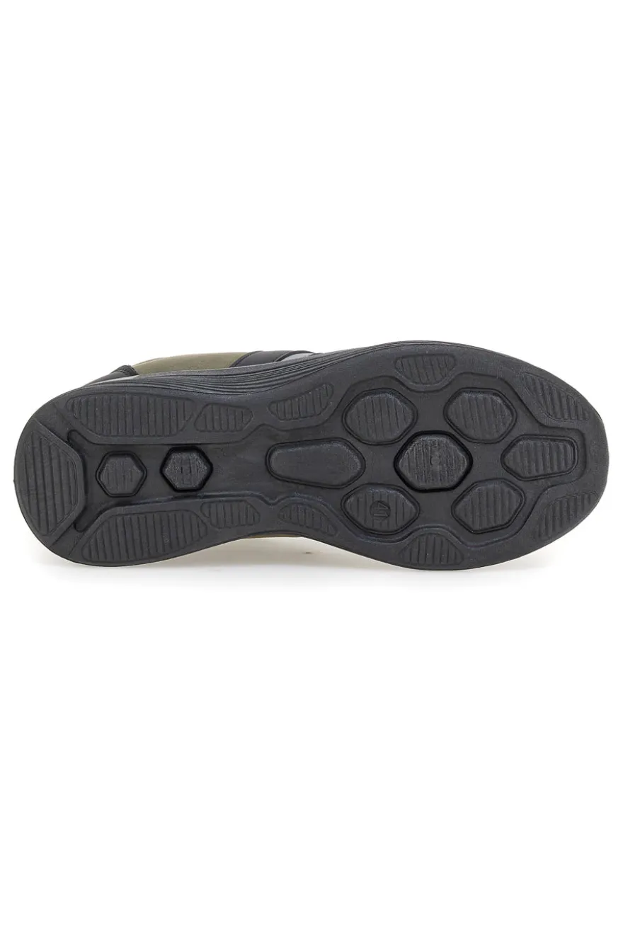 Sneakers verdi con inserti neri e suola flessibile Canguro CA1241