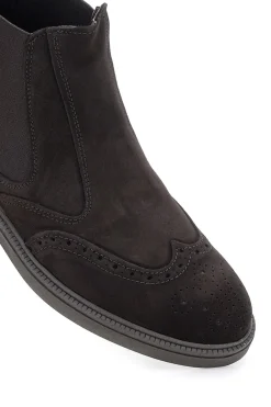 Stivaletti Beatles marroni in camoscio con lavorazione brogue Pittarello 44