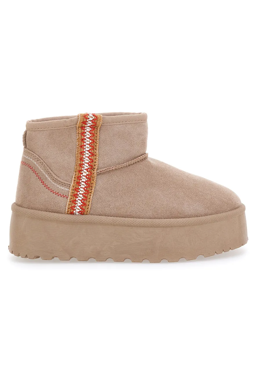Stivaletti Beige Con Pelo e Flatform ME&ME 002