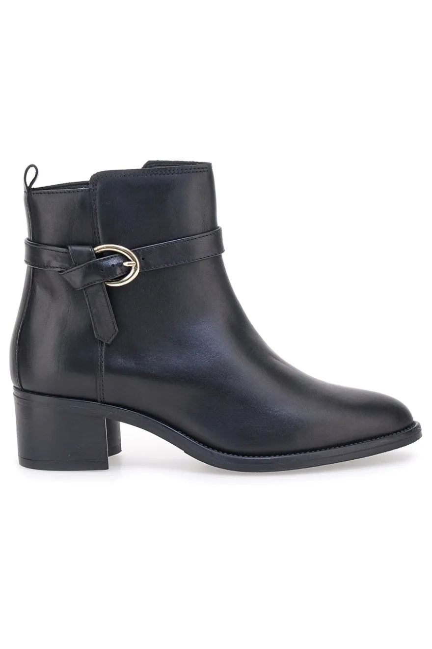 Stivaletti neri in pelle con tacco basso Pittarello Class 852160