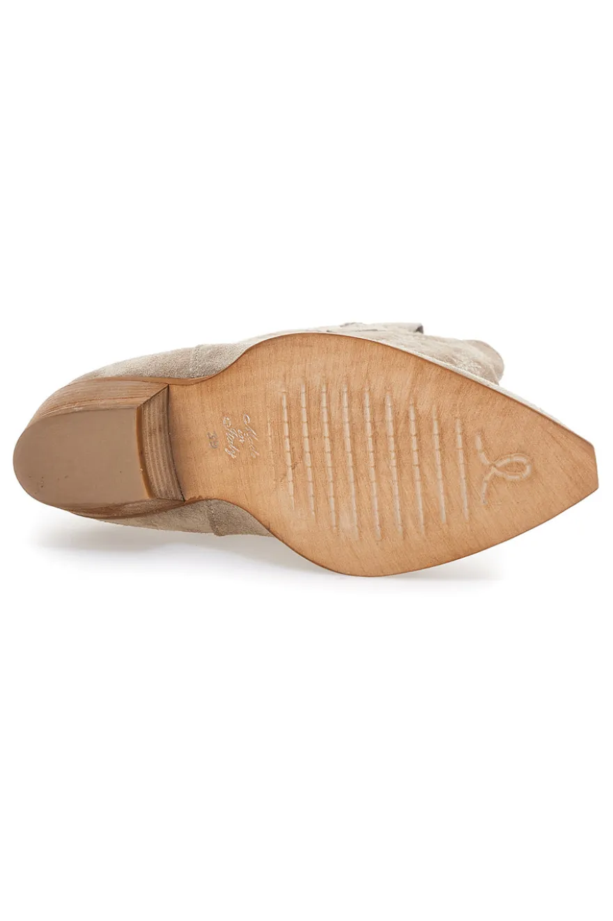 Stivaletti texani beige in vera pelle ricamati Pittarello love TEX4090