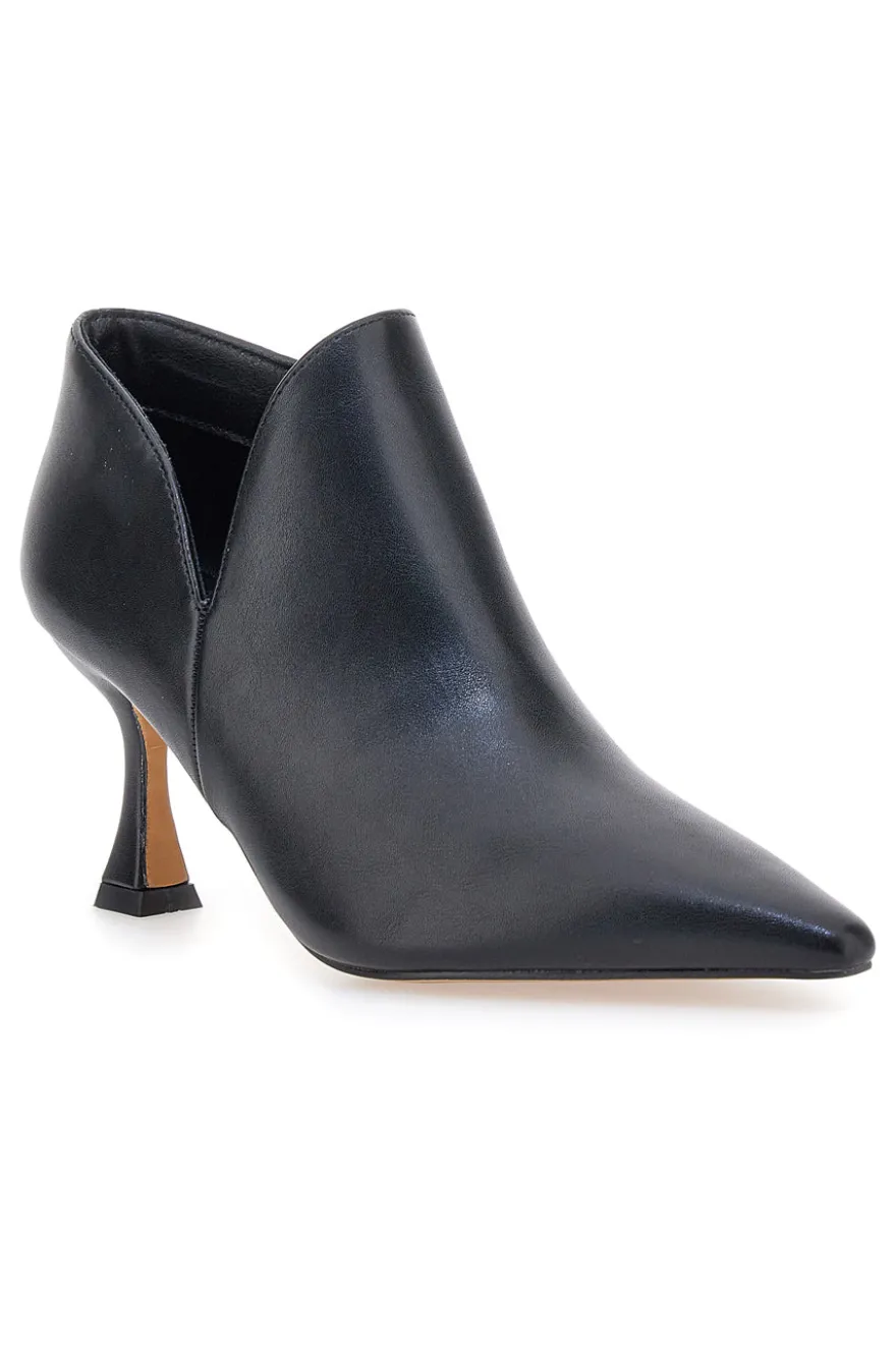 Stivaletto nero a punta con tacco a rocchetto Mon Dieu B8830Q8820Q11