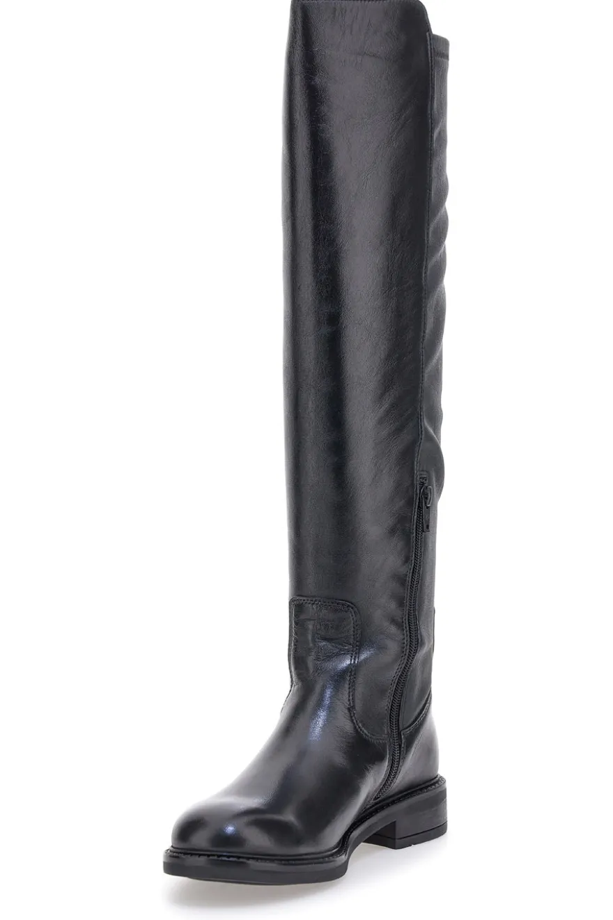 Stivali alti neri con gambale elasticizzato e fondo basso Pittarello Focus KI6036
