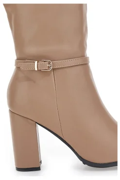 Stivali beige con tacco alto e cinturino Le Havre Paris 6002