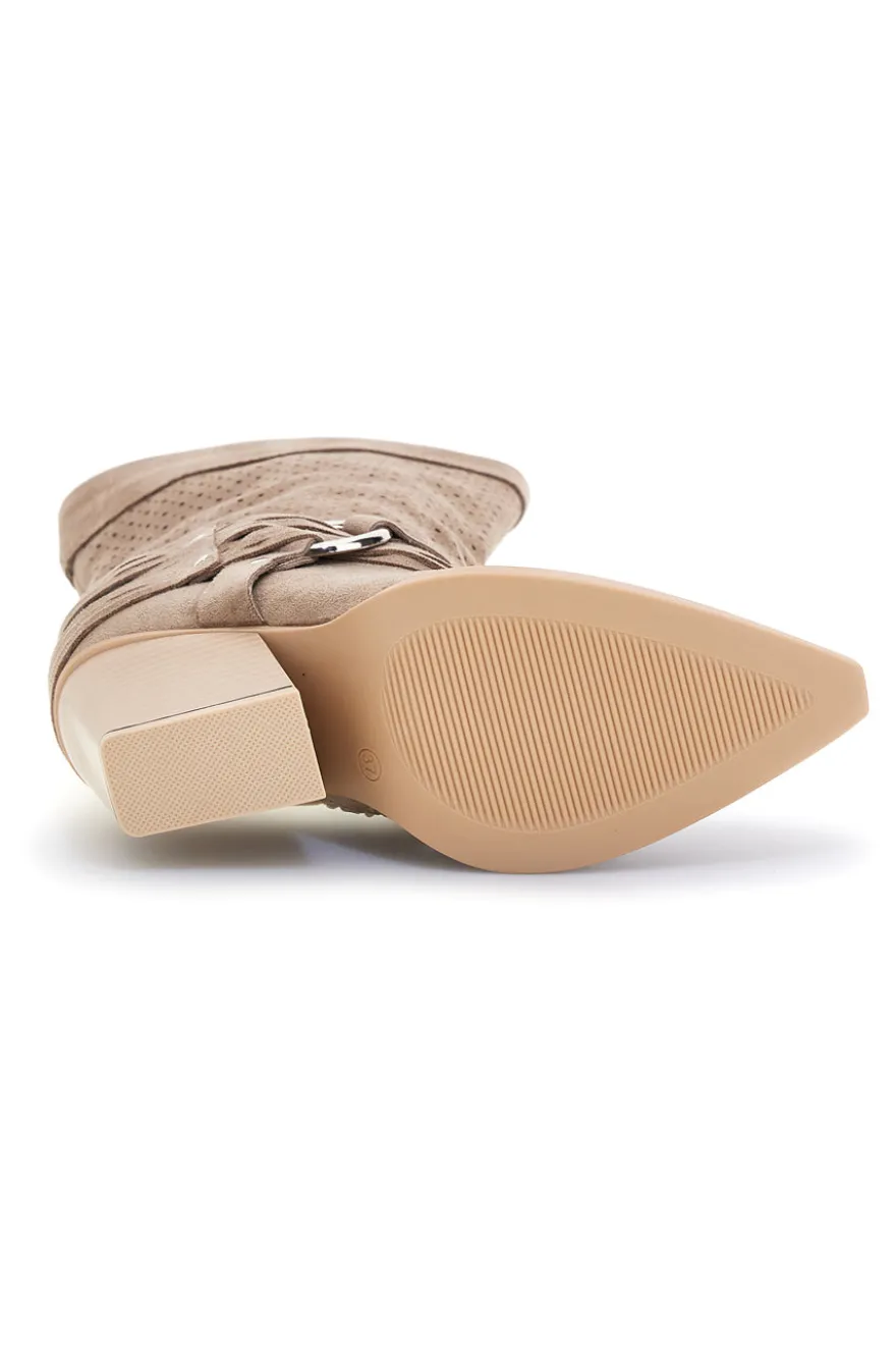 Stivali Beige traforati con fibbie Cafe' cost P723