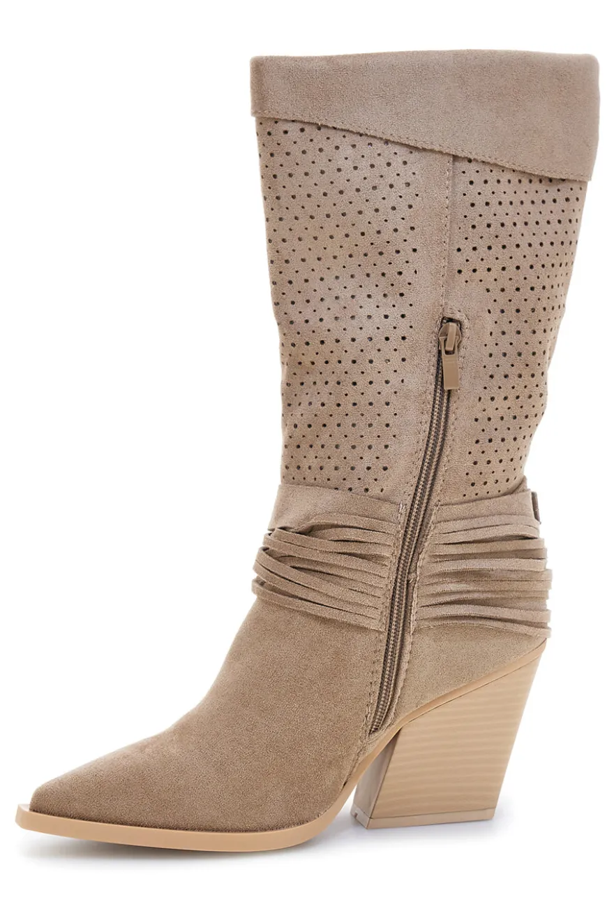 Stivali Beige traforati con fibbie Cafe' cost P723