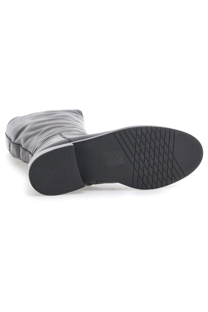 Stivali neri in vera pelle con zip laterale Pittarello Class RF24L447