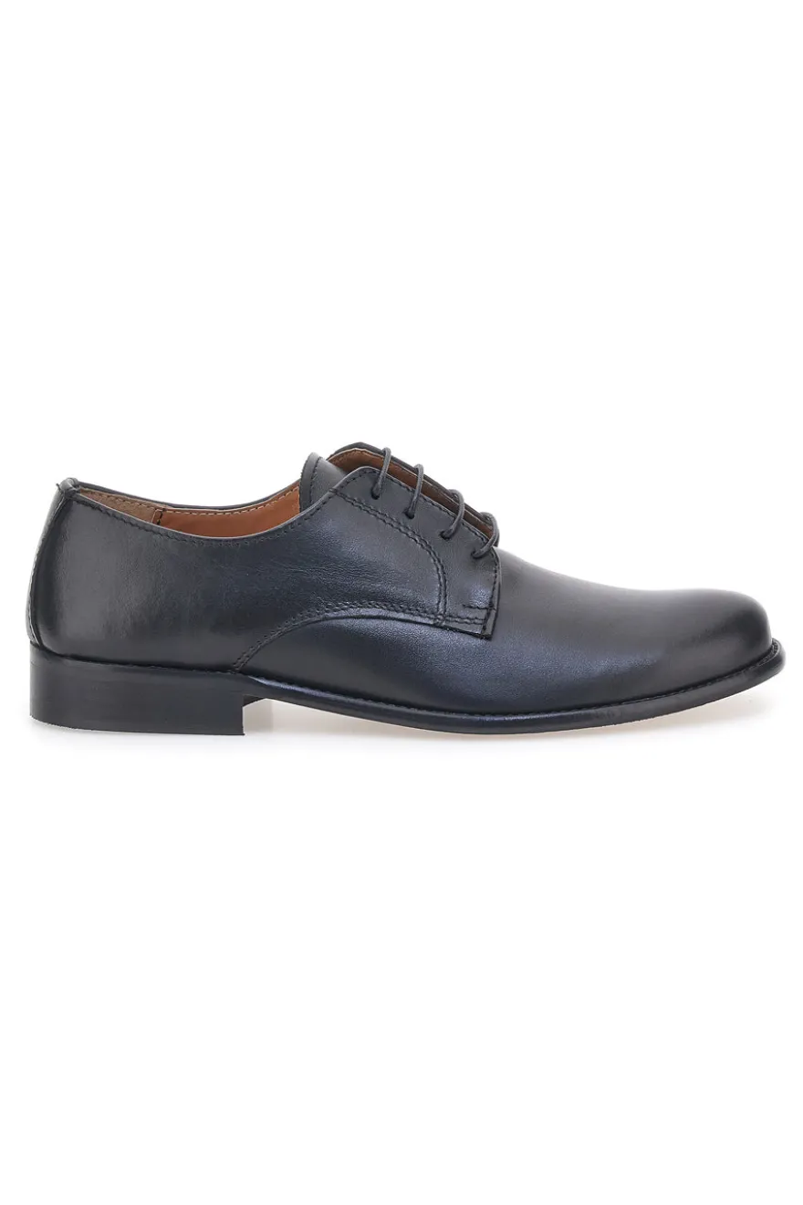 Stringate Classiche Nere con Tomaia in Pelle Made in Italy PITTARELLO 402