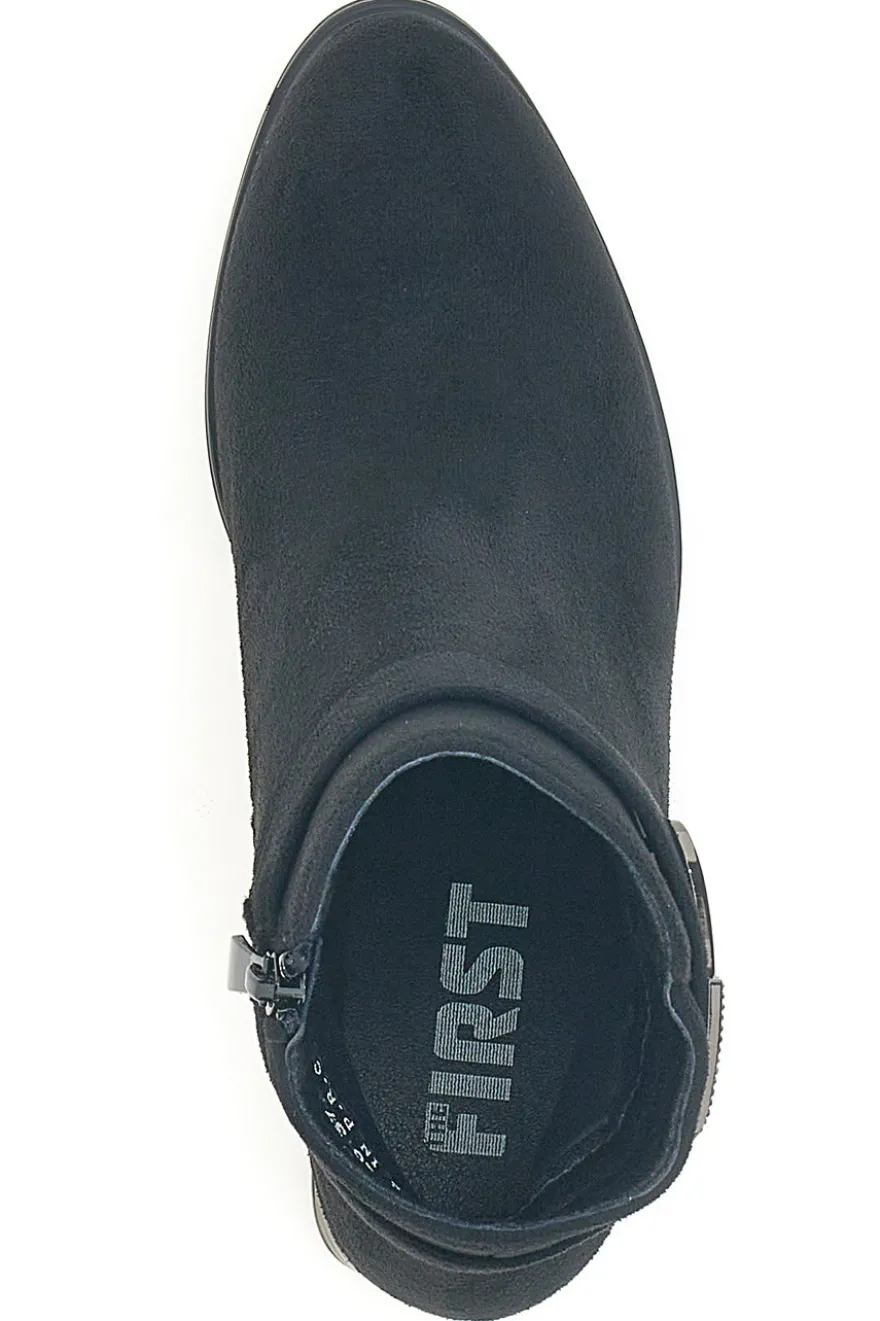 The First P618 – Schwarze Stiefeletten mit quadratischem Absatz