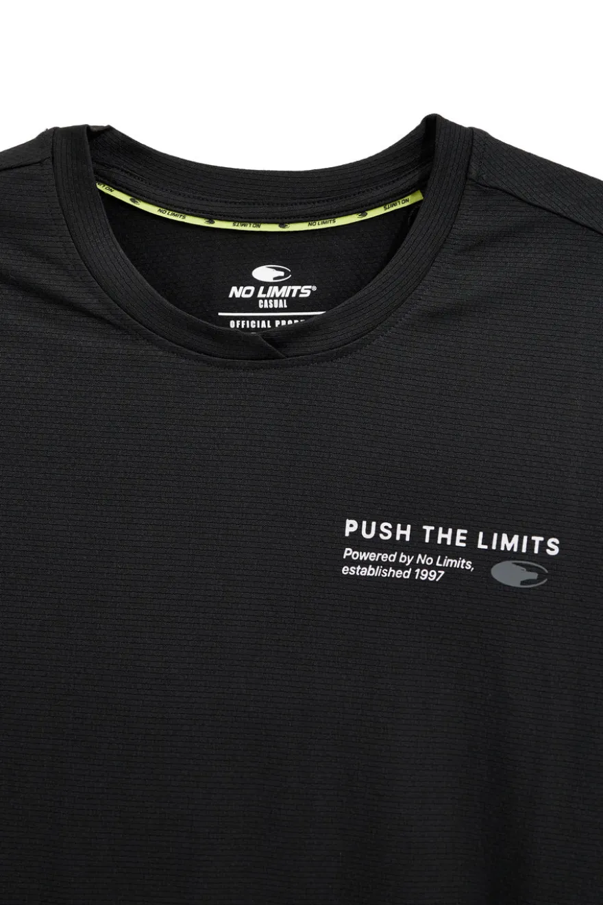 T-shirt nera a maniche corte con stampa frontale No limits MATS026S26