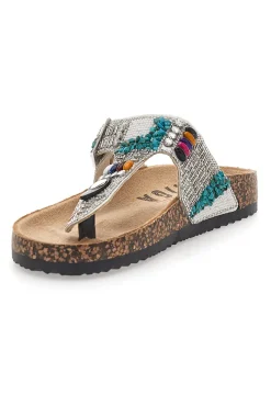 Weiße Flip-Flops mit steinverziertem Obermaterial FIRST ROW 14172