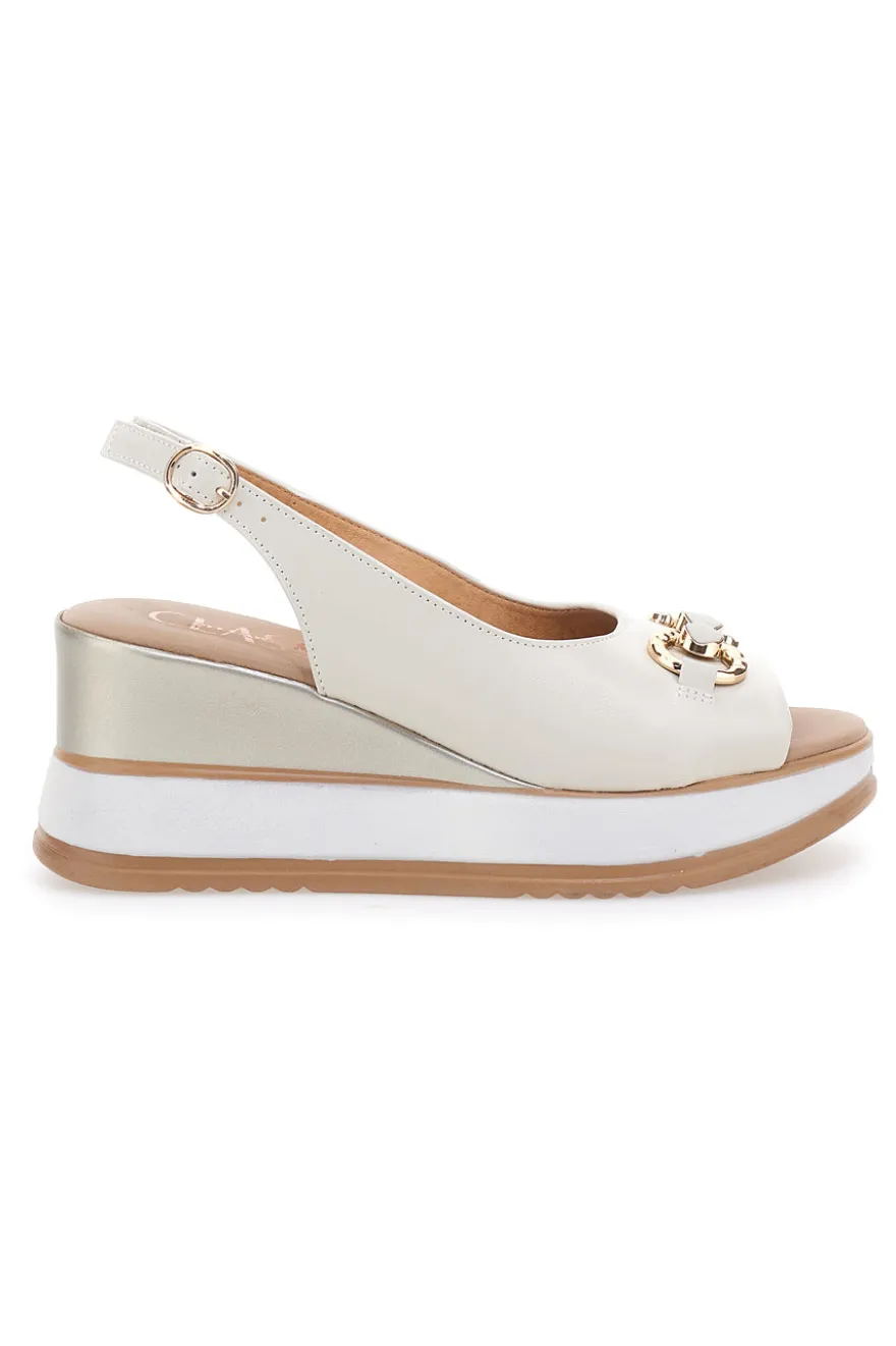 Weiße Ledersandalen mit Keilabsatz und Kette Made in Italy PITTARELLO CLASS 21243