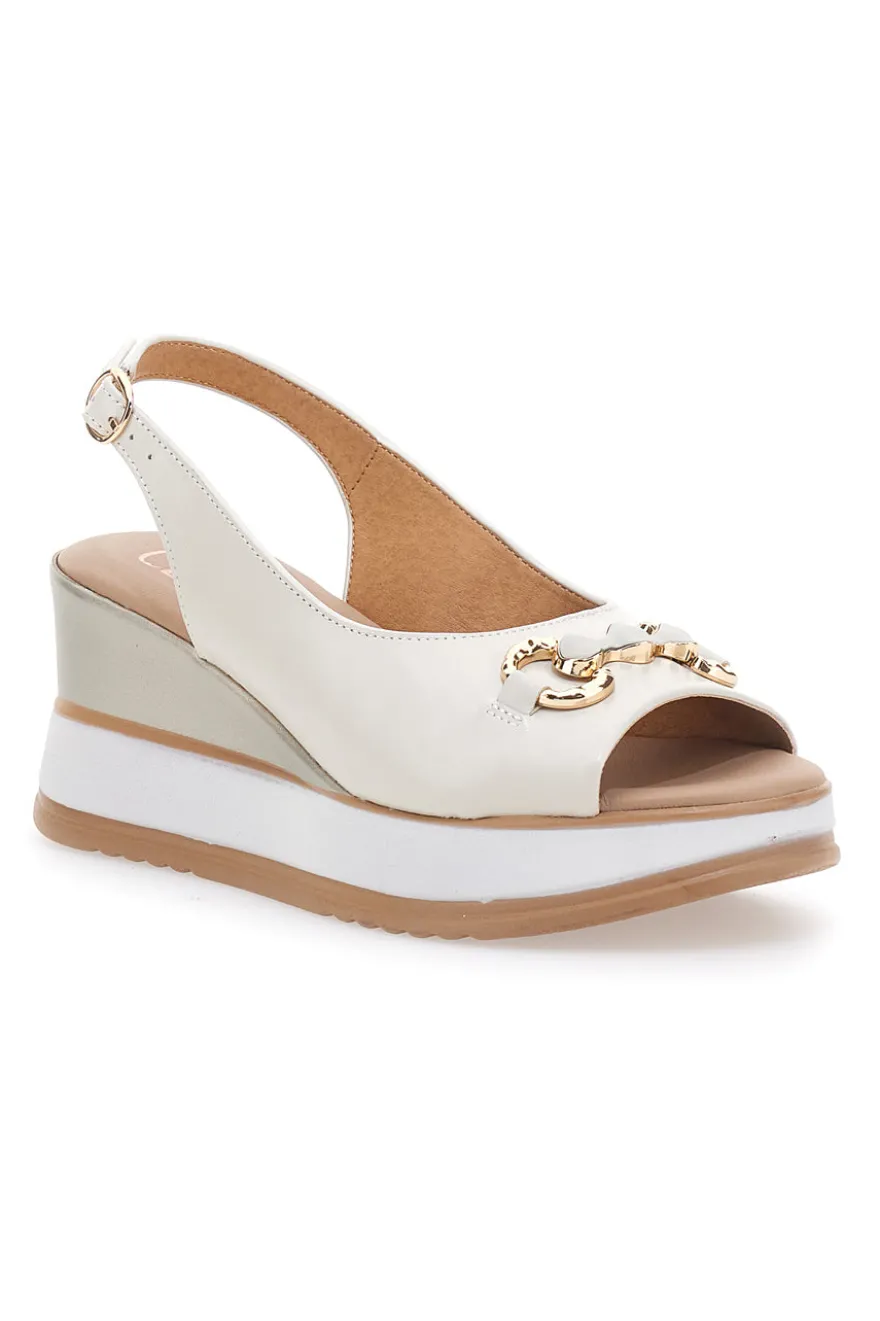 Weiße Ledersandalen mit Keilabsatz und Kette Made in Italy PITTARELLO CLASS 21243