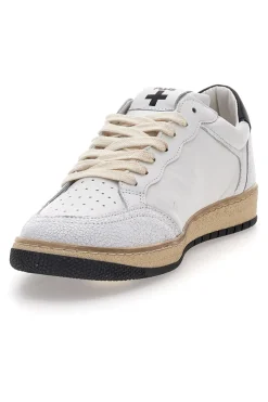 Weiße Leder-Sneaker mit schwarzen Details von Pittarello Plus Aurelius, Made in Italy.