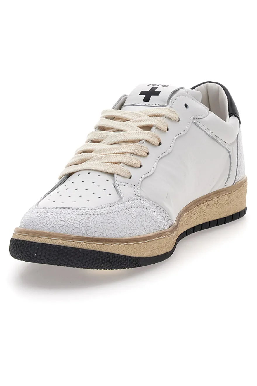 Weiße Leder-Sneaker mit schwarzen Details von Pittarello Plus Aurelius, Made in Italy.
