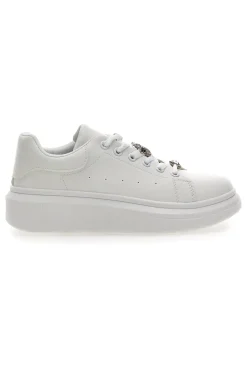 Weiße Sneakers mit dekorativen Clips CAFE' COST LAILITZ004