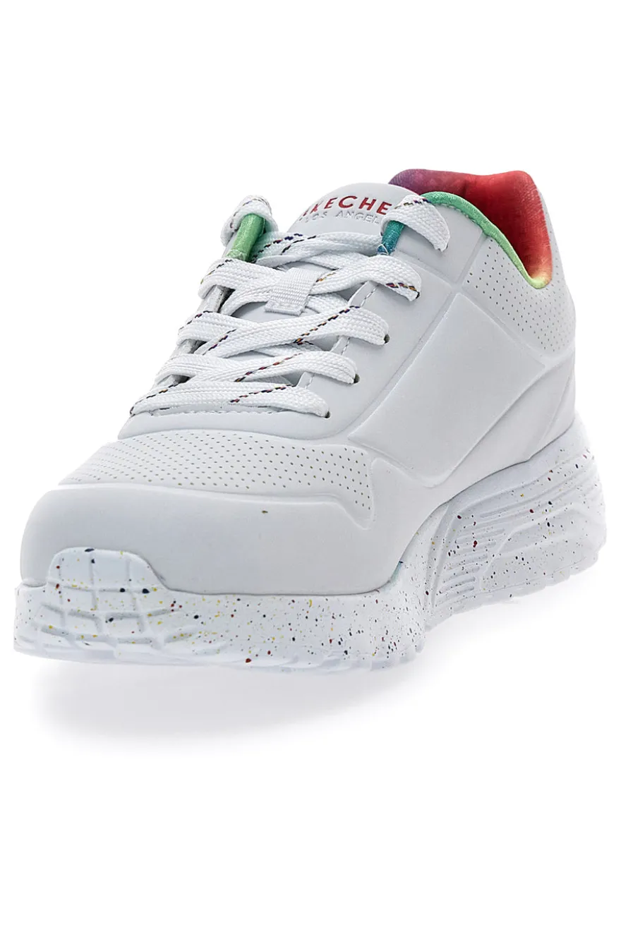 Weiße Sneakers mit Regenbogen-Sprenkelsohle Skechers Uno Lite Rainbow Speckle