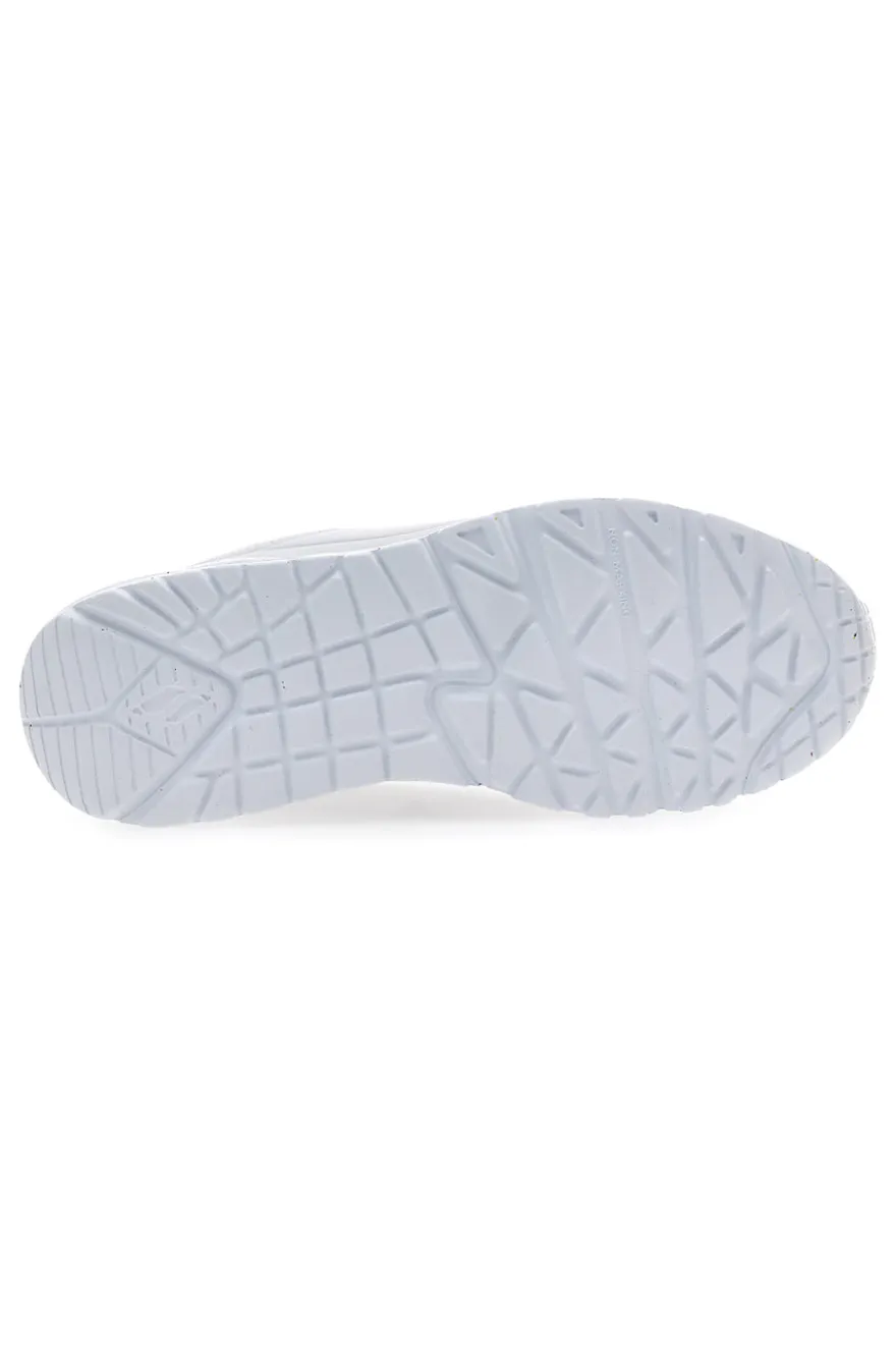 Weiße Sneakers mit Regenbogen-Sprenkelsohle Skechers Uno Lite Rainbow Speckle
