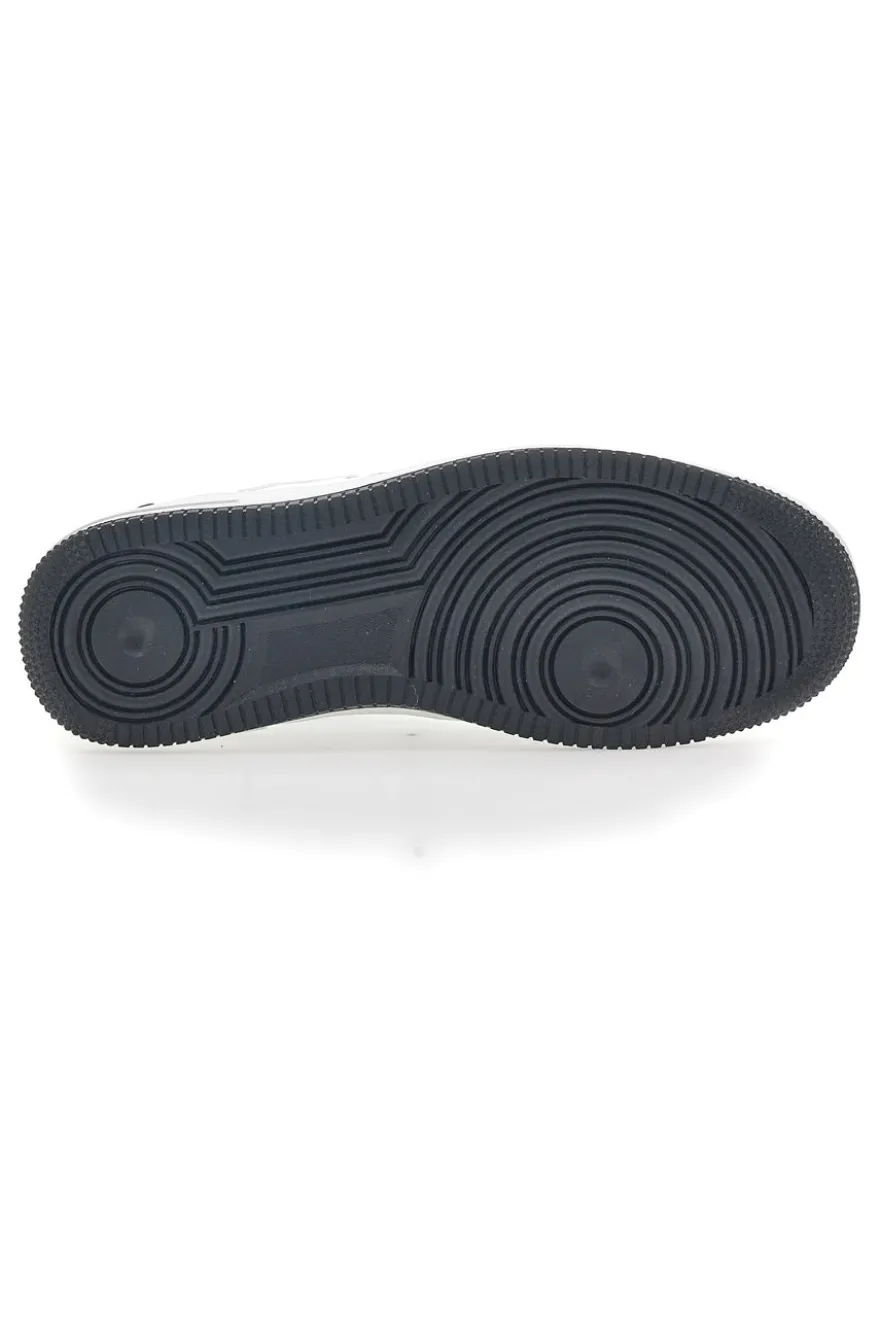 Weiße und schwarze Sneakers mit perforiertem Obermaterial Everlast 713
